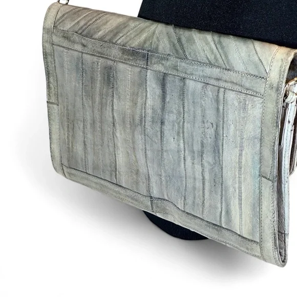 Vintage Grey/Gray Eel Skin, Snap closure Shoulder bag/Clutch made in Korea 1980s - Picture 7 of 11